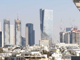 פנטהאוז למכירה בתל אביב