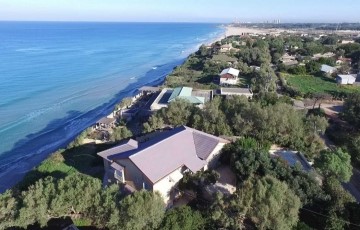 Beachfront Property for sale – Bet Yanai